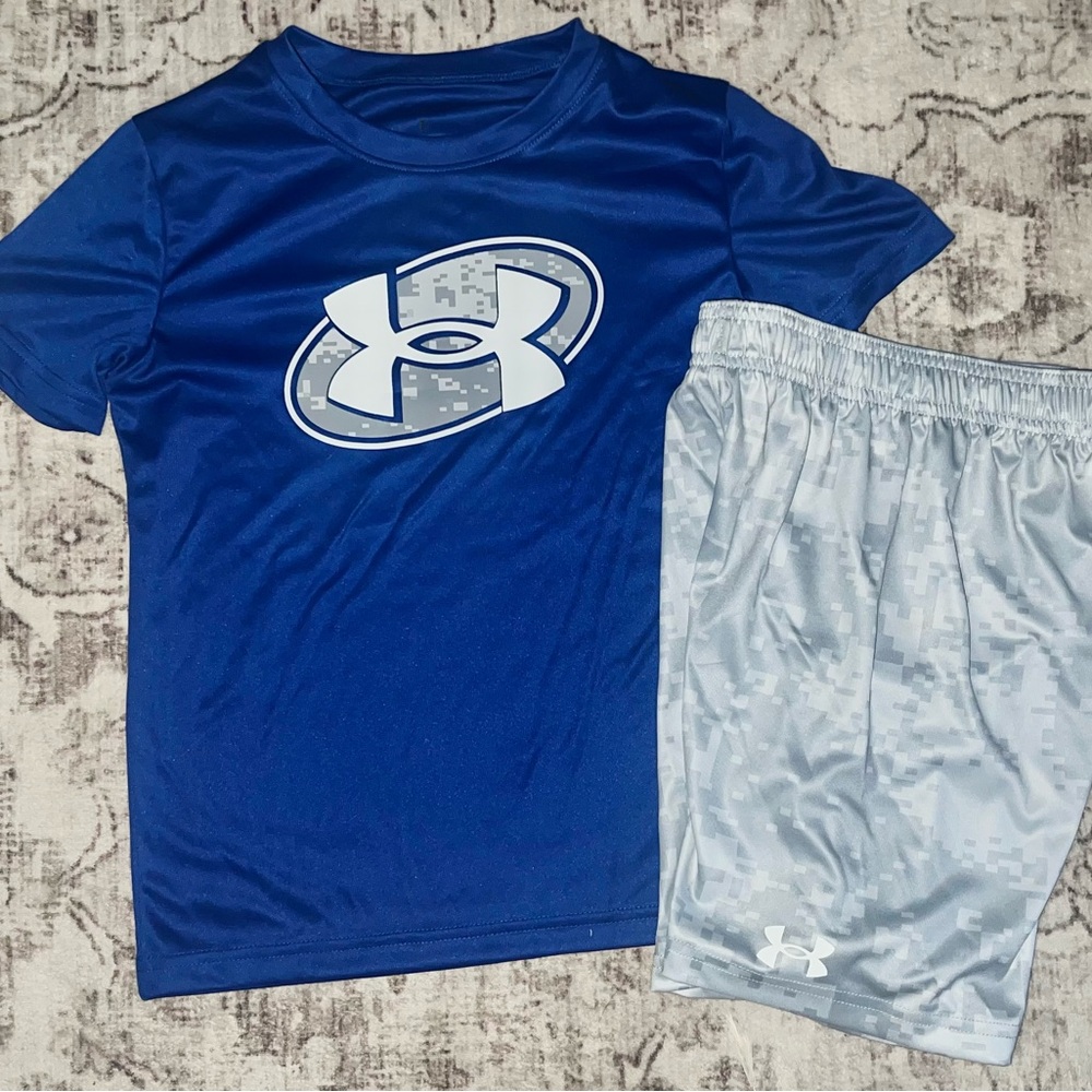 Under Armour Navy and Light Gray Sports Outfit